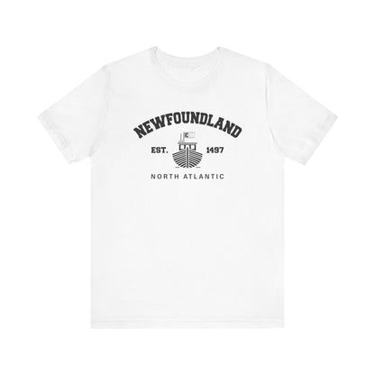 Newfoundland Vintage Graphic Tee - Unisex Short Sleeve Shirt