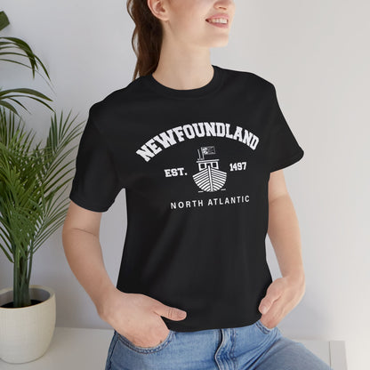 Newfoundland Vintage Graphic Tee - Unisex Short Sleeve Shirt