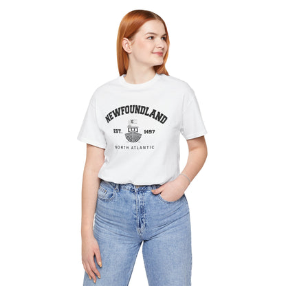 Newfoundland Vintage Graphic Tee - Unisex Short Sleeve Shirt