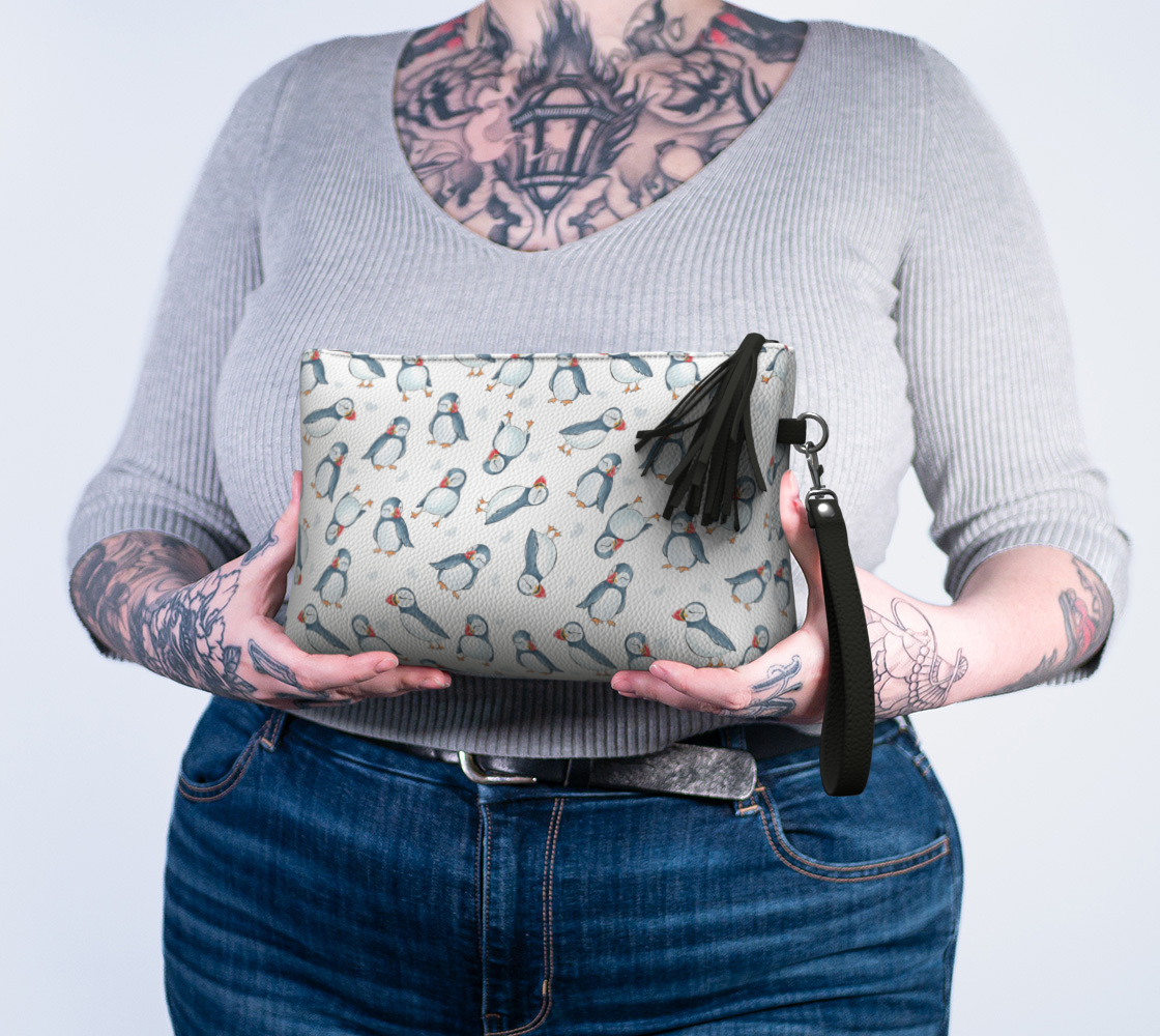 687 Puffin Vegan Leather Clutch Purse